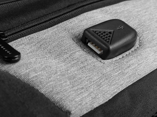 РЮКЗАК ДЛЯ НОУТБУКА 15,6 ДЮЙМОВ ИЗ ВОДОНЕПРОНИЦАЕМОГО МАТЕРИАЛА USB-ПОРТ ДЛЯ POWERBANK