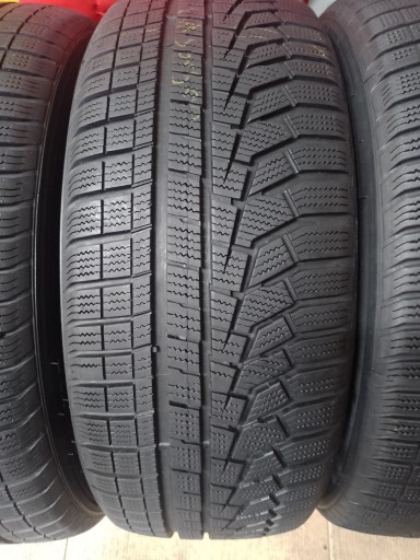 Hankook Winter i*cept evo2 SUV W320A 235/55R18 104 V диск, усиление (XL)