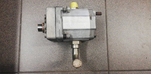 Lombardini LDW 1003 B1 Гидравлический насос Danfoss