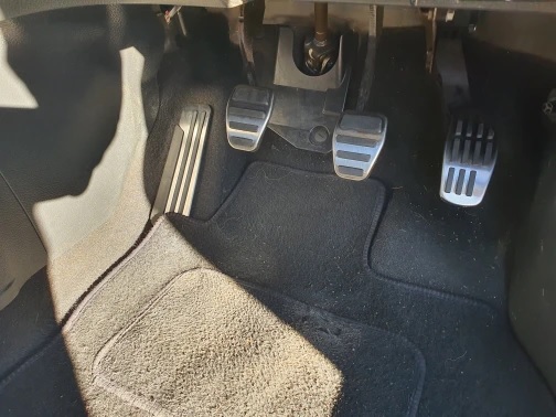 Nakładki na pedały Nissan Juke 2019+