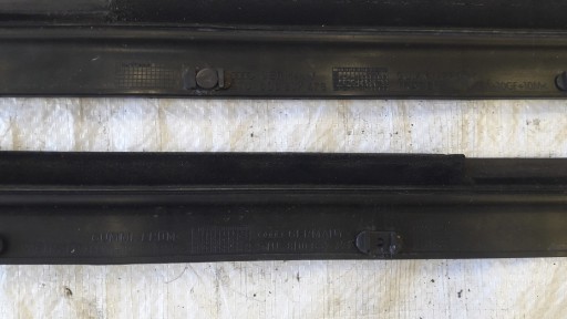 AUDI A4 B5 НАКЛАДКА НА ПОРОГ 8D9839478A 477A