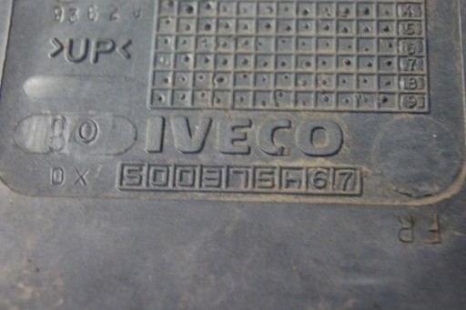 PRÓG STOPIEŃ NADKOLE PRAWY IVECO STRALIS 500375h67