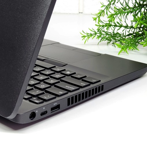 НОУТБУК ДЛЯ РАБОТЫ И ИГРЫ Dell 15,6 i5 4x3,9 ГГц TURBO SSD 512 ГБ 16 ГБ FULLHD