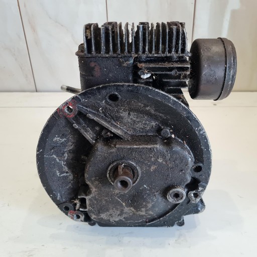 ДВИГАТЕЛЬ BRIGGS & STRATTON 3,5 л.с., ПОРШНЕВОЙ ЦИЛИНДРОВЫЙ ФУНКЦИОНАЛЬНЫЙ ВАЛ