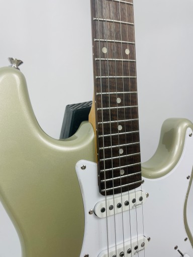 Электрогитара Harley Benton ST-62CC MN Inca Silver Stratocaster