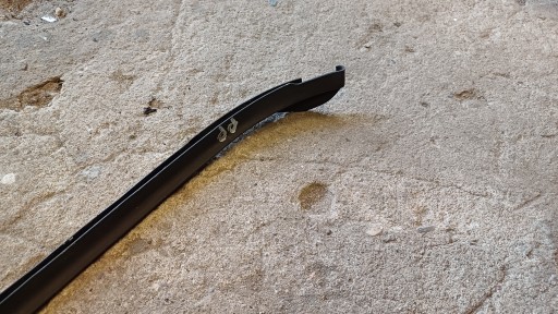 VW TOURAN И ПРАВАЯ НАКЛАДКА ВЕТРОВОГО СТЕКЛА 1T0854328
