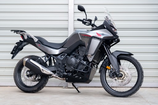 Аксессуар Yakk EXP накладка на решетку радиатора Honda XL 750 Transalp черный