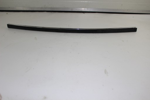ЦЕНТРАЛЬНАЯ НАКЛАДКА ЗАДНЕГО БАМПЕРА BMW E39 8184504