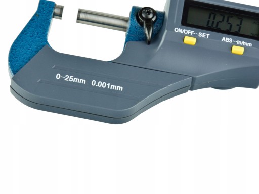 ЭЛЕКТРОННЫЙ МИКРОМЕТР 0–25 мм 0,001 мм CASE G01487 LCD PRECISION GEKO