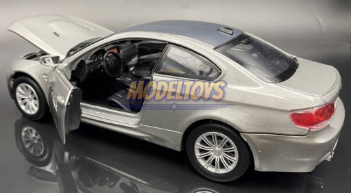 BMW M3 Coupe 2008 1:24 модель Motormax 73347 серебристый