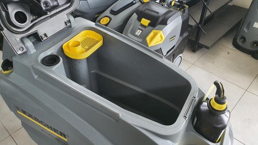 Поломоечная машина KARCHER B40 W + R55 / 11 000 сеток