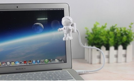 USB-ЛАМПА АСТРОНАВТ БОЛЬШАЯ СВЕТОДИОДНАЯ ОСВЕЩЕНИЕ 6x7