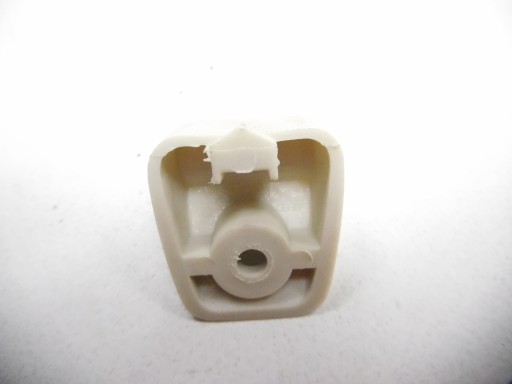 Крючок солнцезащитного козырька VW T25 251857561A