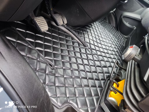 Коврик для автобуса Iveco Daily 2014-2023 Стеганый кожзам