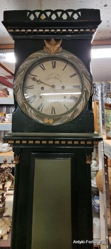 Напольные часы Борнхольма XVIII века.