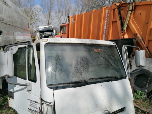 SZYBA CZOŁOWA NISSAN ATLEON 110