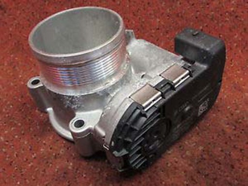 ДРОССЕЛЬ VW AUDI TFSI 06K133062D 2.0 CHH TFSI