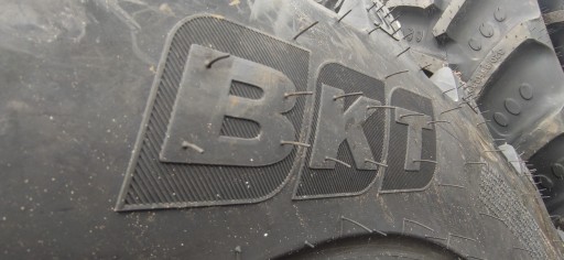 14.9-28 BKT TR135 8PR TT ШИНЫ