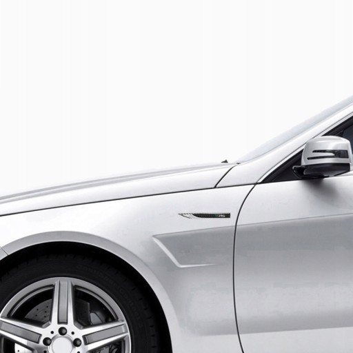 2 Металлические наклейки на крылья Skoda VRS