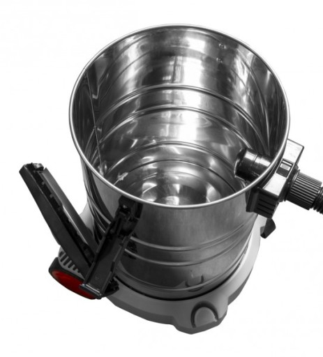 Промышленный пылесос Holzmann NTS60L для работы