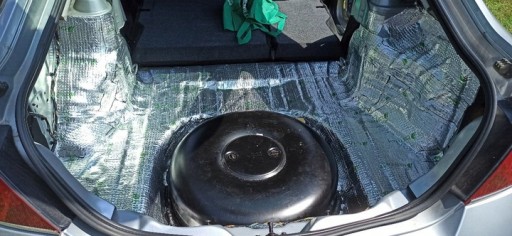 SOUND SOUNDING MAT 2,5 мм БУТИЛОВЫЙ битум ALUBUTYL, придающий жесткость листовому металлу в автомобиле