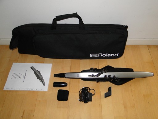 ROLAND AEROPHONE PRO AE-30 ЦИФРОВОЙ ДУХОВОЙ ИНСТРУМЕНТ