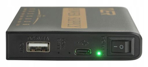 YUER PR-02 БЛОК ПИТАНИЯ ДЛЯ ЭФФЕКТОВ 7 x 9V POWERBANK