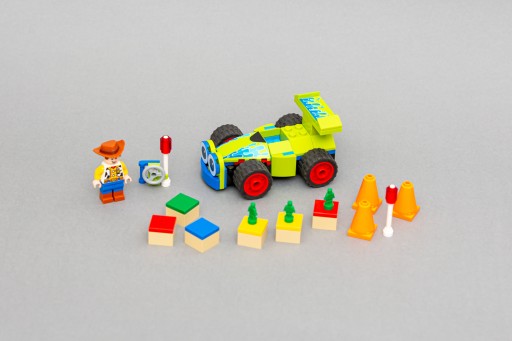 LEGO История игрушек 10766 Вуди и мистер Контролируемый