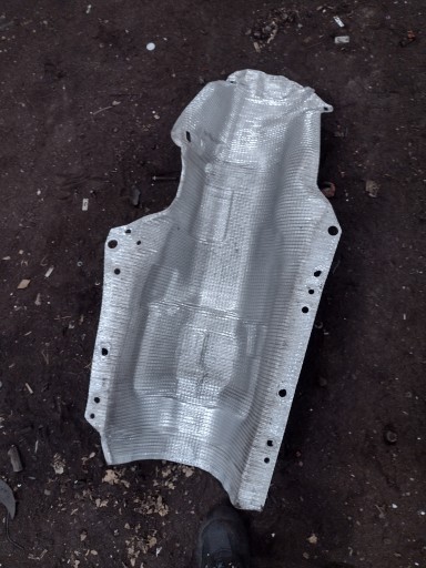 Теплозащитный экран подъемного глушителя Ford Focus mk3
