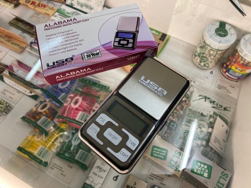 Вес Алабамы 100 г х 0,01 г