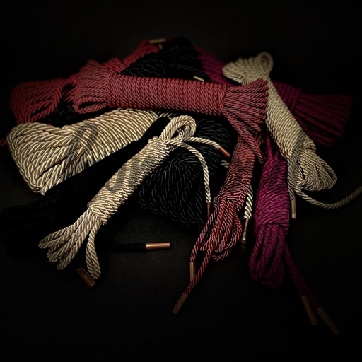 Lina do krępowania Juicy Gold 5mm 4m Jedwab BDSM SHIBARI Złota Bondage