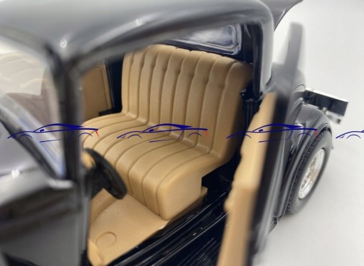 Ford Coupe 1932 модель 1:24 Motormax 73251 черный