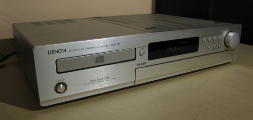Denon RCD-100 Прочный, элегантный стереоресивер