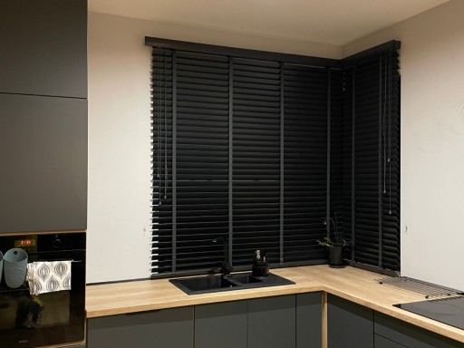 Żaluzje na wymiar CLICKY Flip 50mm Faux Wood PCV 200x200cm