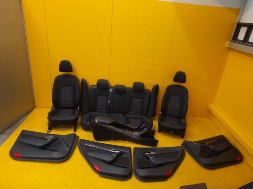 HYUNDAI i40 COMBI СИДЕНИЯ ПО бокам ТУННЕЛЬ