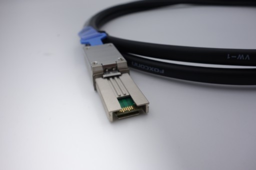 DELL 2M/6FT 2x SFF8088 SAS 0W390D 2м