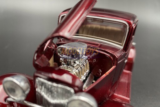 Металлическая модель Ford Coupe 1932 года 1:24 Motormax 73251