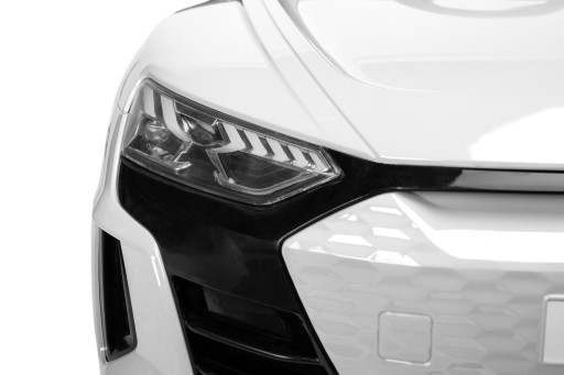 АККУМУЛЯТОРНЫЙ АВТОМОБИЛЬ AUDI RS ETRON 4x4 И 2x2 ​​КОЖАНЫЙ РЕЖИМ СВЕТОДИОДНЫЕ ФАРЫ ПОДАРОК
