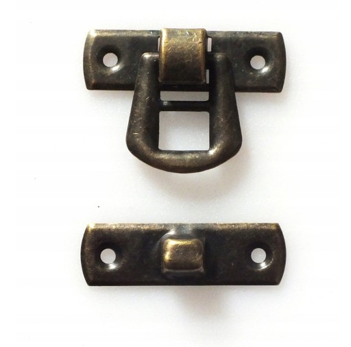 ZDSZM2 ZAMEK DO SZKATUŁEK MOSIĄDZ, PROSTY 30 x 20 mm.