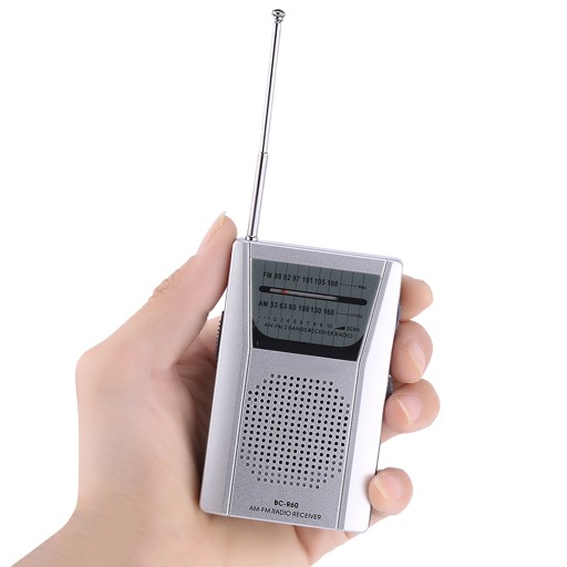 МАЛЕНЬКАЯ ПОРТАТИВНАЯ КАРМАННАЯ РАДИО, НА БАТАРЕЯХ, AM FM