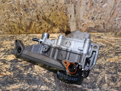 Масляный насос Q30 Q50 2.0T 2.0CGI A2741801601
