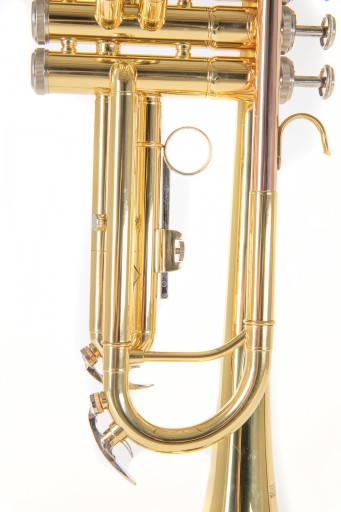 Рой Бенсон Труба Bb TR-101