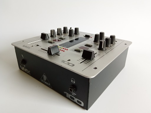 DJ-микшер Behringer Pro Mixer VMX100