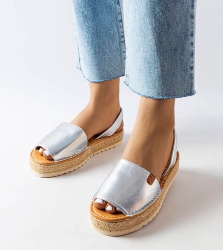 23076 Srebrne espadryle na platformie sandały 39