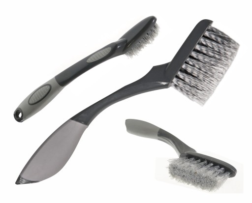 ЩЕТКА ДЛЯ МОЙКИ КОЛЕС BRADAS, КОРОТКАЯ, 20 СМ