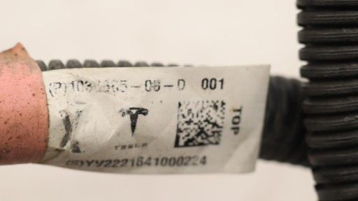 КАБЕЛЬ АККУМУЛЯТОРНОЙ БАТАРЕИ TESLA MODEL X 12 В 1036885-06-D