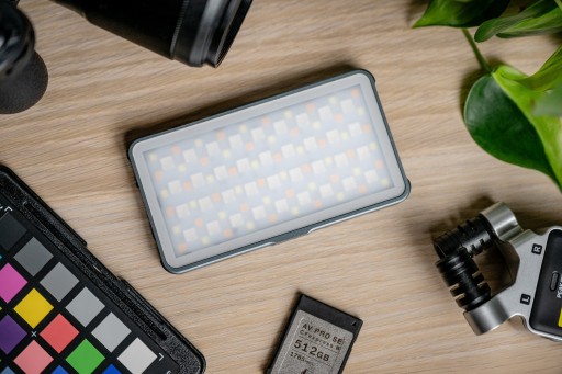 Светодиодная лампа RGB-W Rangha Mini (11 на 6 см, 2500 – 6800 К)