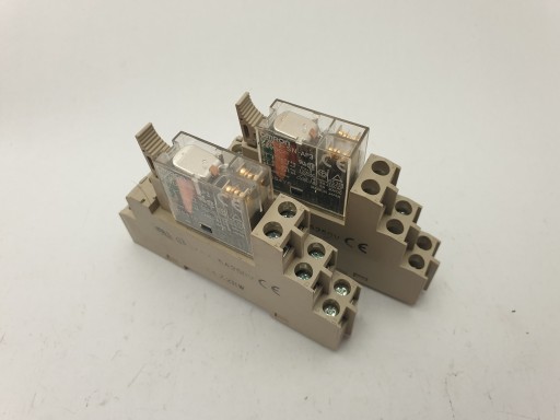 Реле OMRON G2R-SND-AP3 24 В постоянного тока 2xtor + P2RF-08-E