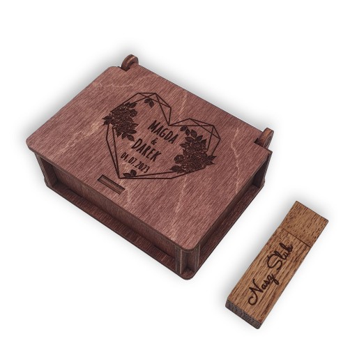 Drewniane pudełko na USB + GRAWER