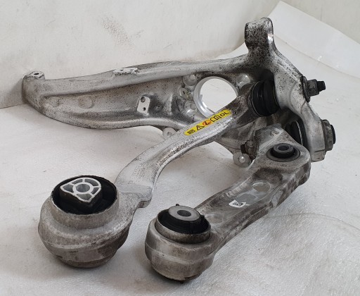 Поворотный кулак ЛЕВЫЙ ПЕРЕДНИЙ ПОВОРОТНЫЙ РЫЧАГ BMW 5 G30 686118102